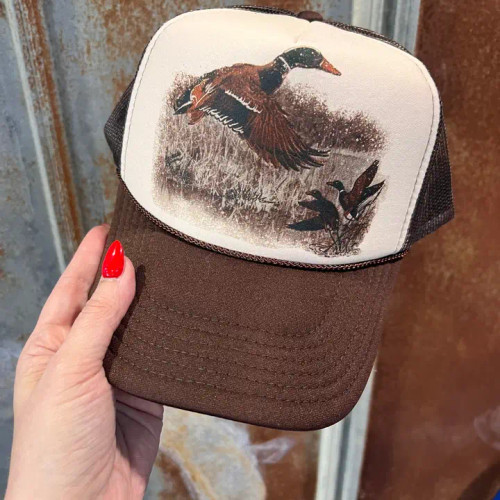 The Lattimore Claim Women's Retro Duck Trucker Cap - Brown & Tan