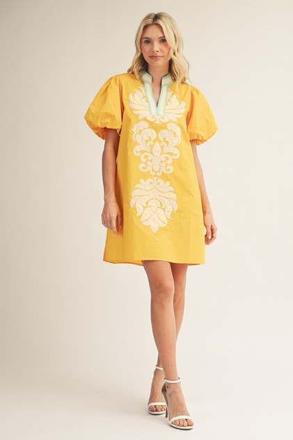 Jodifl Women's Yellow Baroque Applique Detail Shift Dress