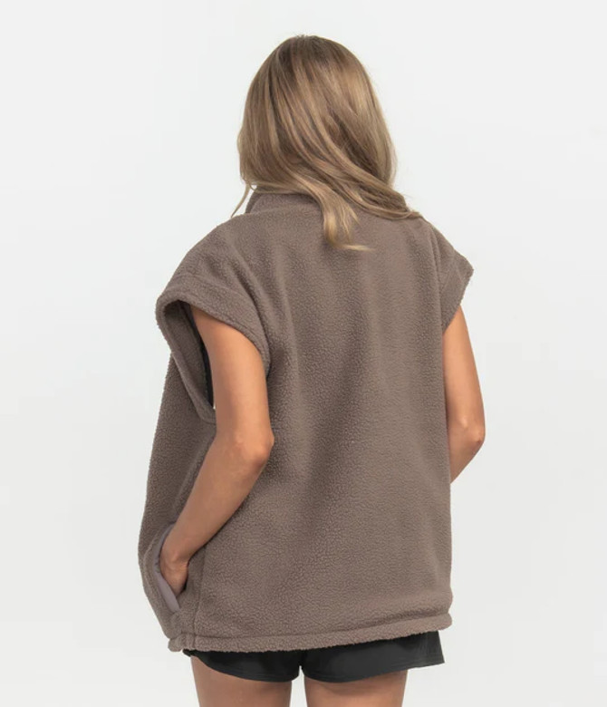 Southern Shirt Co. Women's Reversible Fleece Vest - Ember Brown