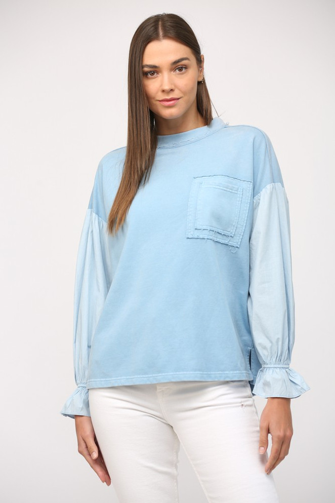 Fate Contrast Sleeve Washed Sweatshirt Baby Blue