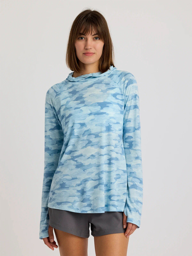 Free Fly Women's Bamboo Lightweight Hoodie II - Seasmoke Camo Surf Blue