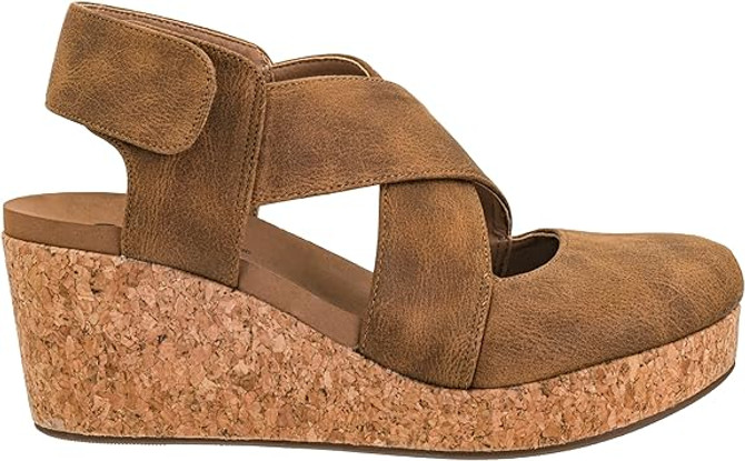 Corky's Case Closed Wedge - Tan