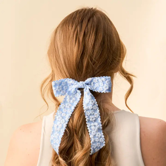 The Darling Effect Flower Scallop Hair Bow-Blue