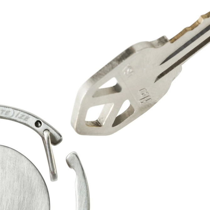 Nite Ize Medallion Peace Sign Key Carabiner
