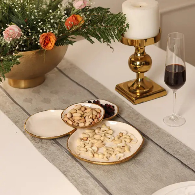 India Handicrafts Gold Aluminum 4-Bowl Cluster