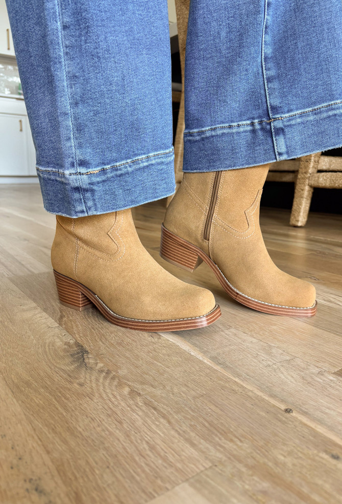 MIA Dagny Western Boot - Tan