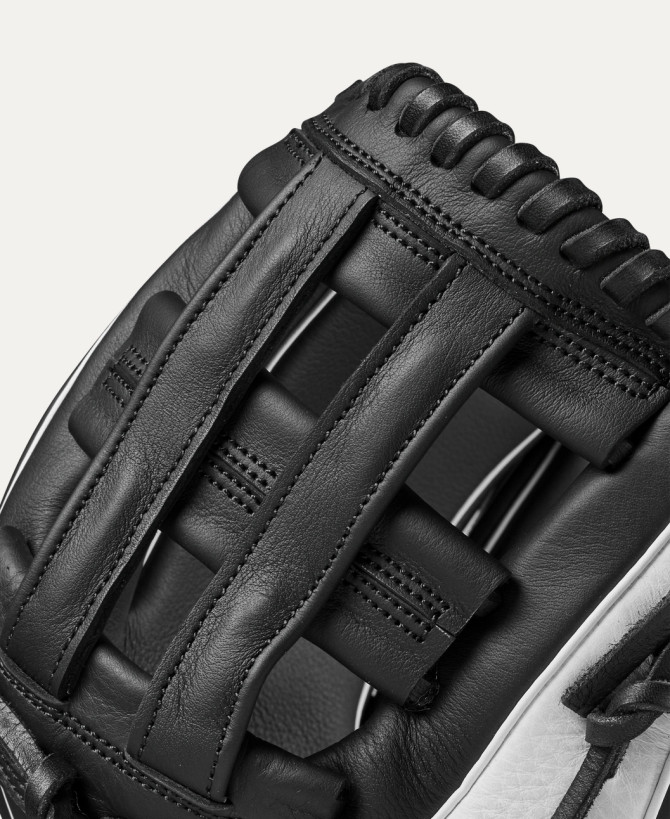 Wilson A700 FP 12″ Infield Fastpitch Glove - Black/White
