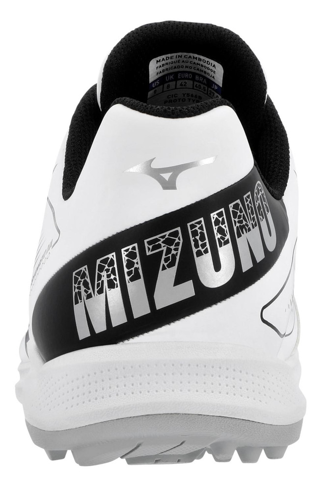 Mizuno CushionRevo Diamond Turf Baseball Shoes - White/Black