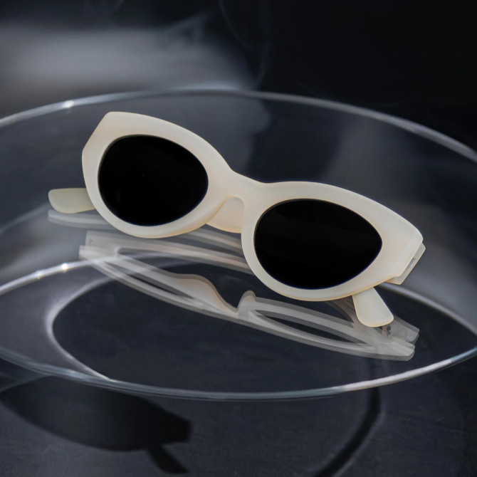 Goodr Moon G Sunglasses - LoLo's Lunar Nuptials