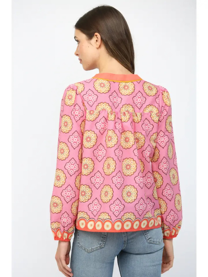 Fate Women's Pink Long Sleeve V-Neck Top
