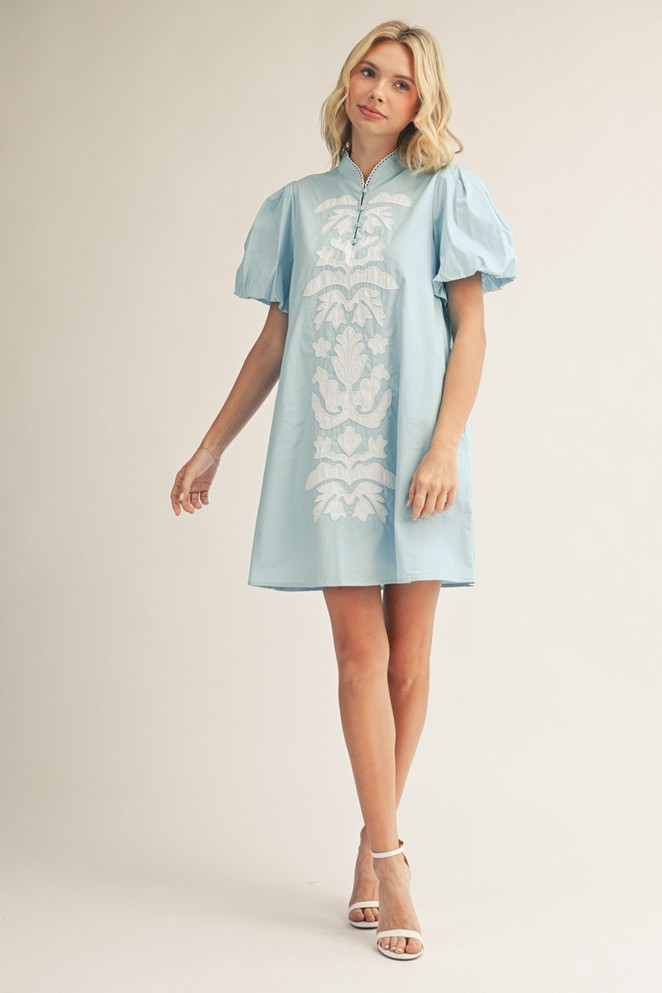 Jodifl Women's Baroque Floral Applique Shift Dress - Aqua