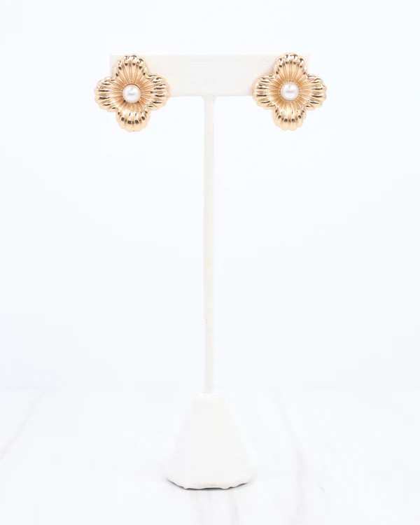 Caroline Hill Zinnia Textured Clover Stud Earring Gold