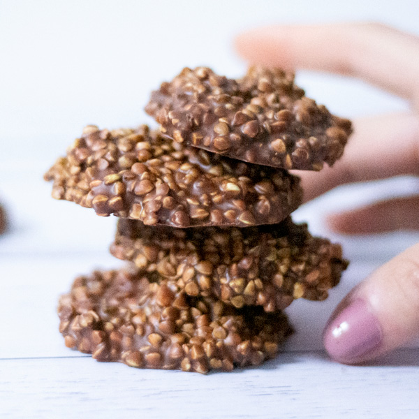 Crispy Chocolate Quinoa Cookies