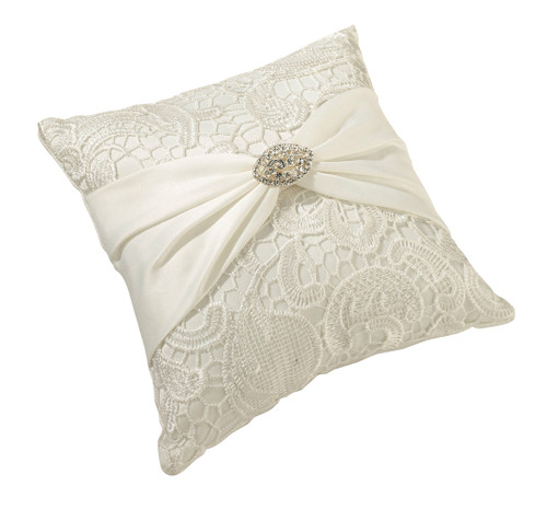 Vintage Lace Pillow Cream
