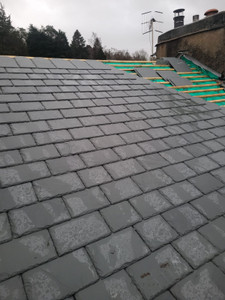 Brazilian Roofing Slate 510 x random widths 9-11mm thick Grey/Green Brazilian Roofing Slate 510 x random widths 9-11mm thick Grey/Green