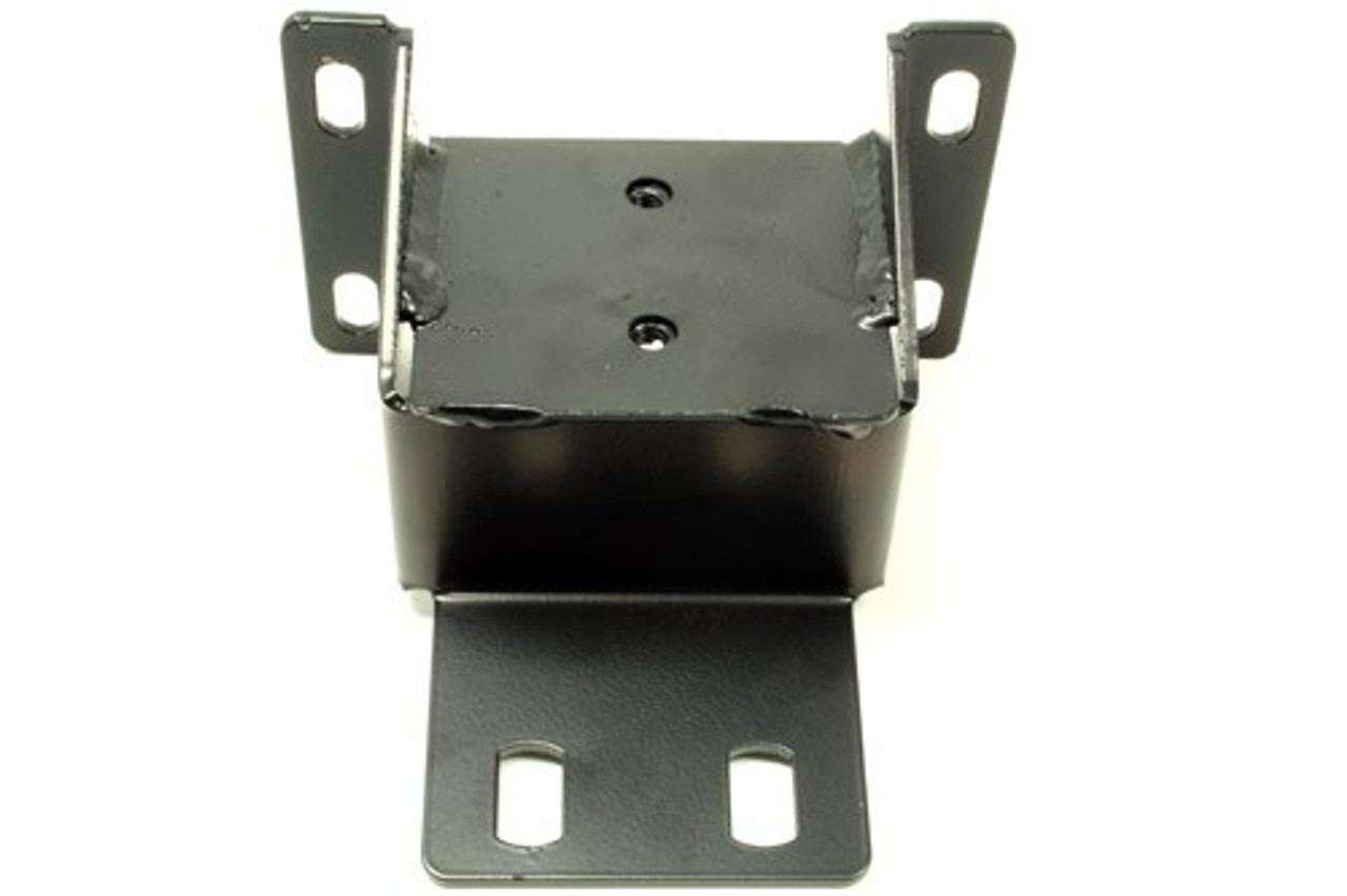 NRC6951-DEF110 REAR OUTRIGGER BODY MOUNT + PLATE