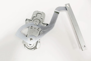 CVH101240-REGULATOR ASSY - WINDOW