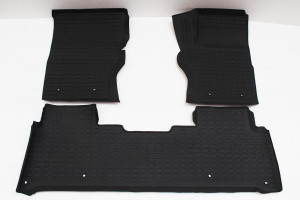 GA4858-RUBBER MATS - DISCOVERY 5 RHD
