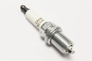 LR005253G-SPARK PLUG LR005253G-SPARK PLUG