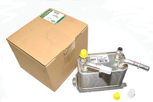 LR013046LR-OIL COOLER