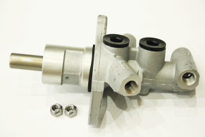 LR014569A-MASTER CYLINDER-BRAKE