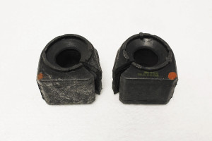 LR033238M-ARB MOUNTING BUSH