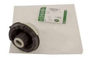 LR033265LR-INSULATOR - BUSH TYPE