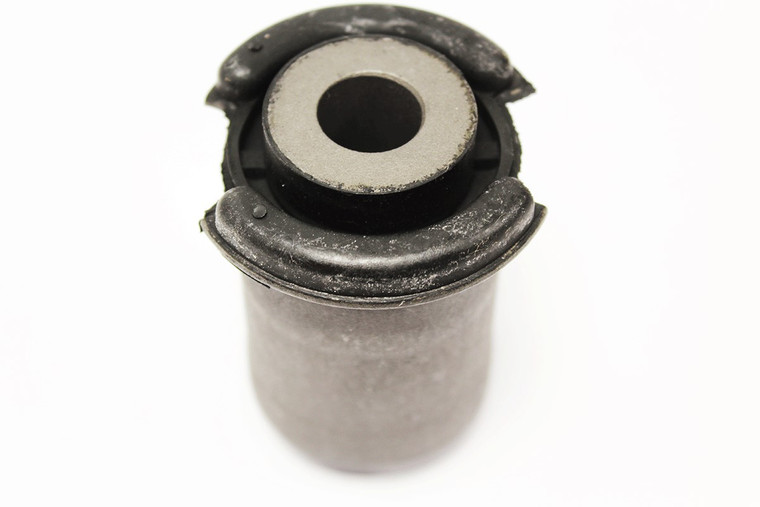 LR054831D-BUSH - LOWER ARM