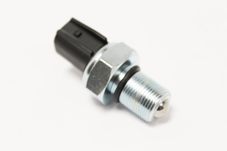 LR077773A-SWITCH - REVERSE LIGHT