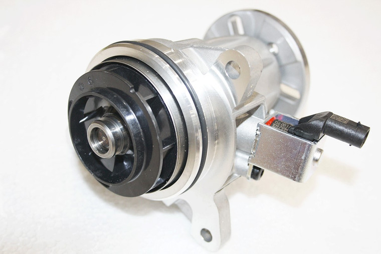 LR089625G-WATER PUMP