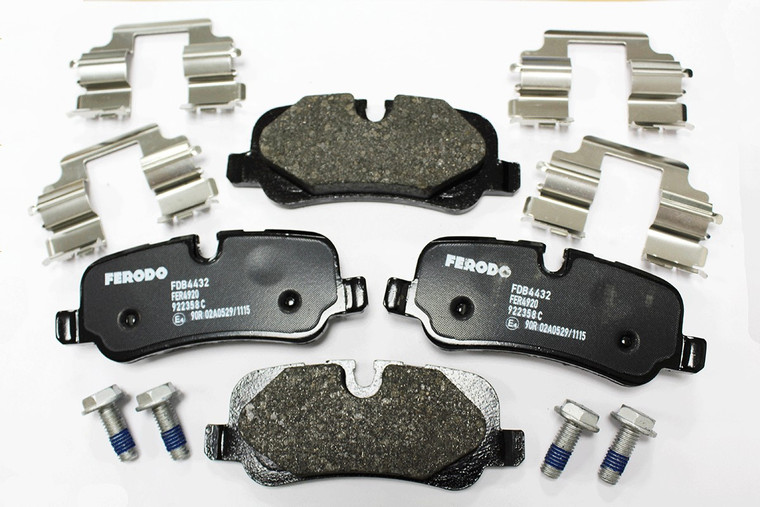 LR134696F-BRAKE PAD SET - REAR - LESS SPRINGS