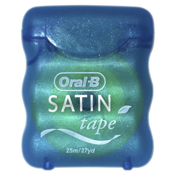 Oral-B Satin Dental Floss, 25 m, Plaque Remover for Teeth, Fresh Clean Feeling, Wide Tape with a Satin-Like Texture, Comfort Grip, Mint