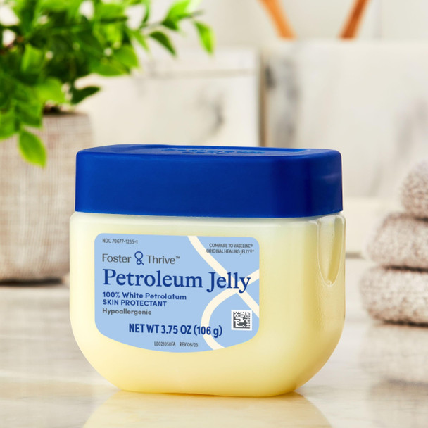 Foster & Thrive Petroleum Jelly Healing Skin Protectant, Provides Dry Skin Relief And Protects Minor Cuts, Hypoallergenic, Dermatologist Recommended, Fragrance-Free, Locks In Moisture 3.75 Oz