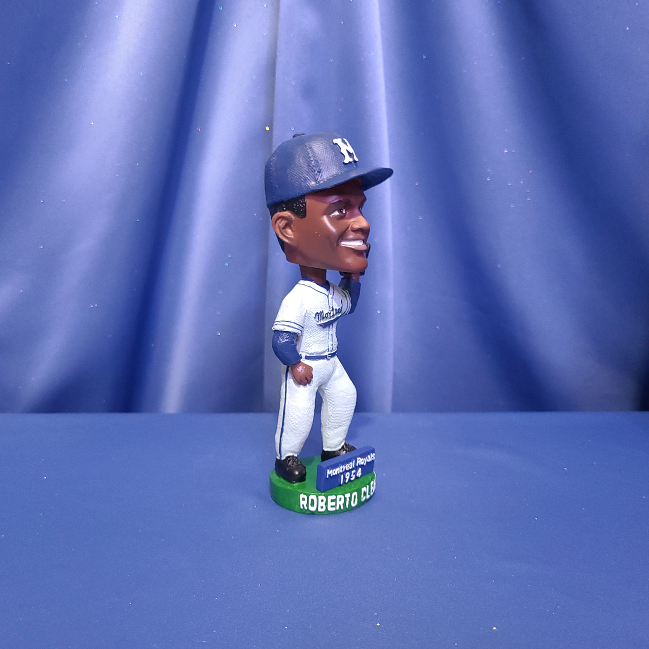 Roberto Clemente Bobblehead by Bobble Dreams USA. - Now and Then