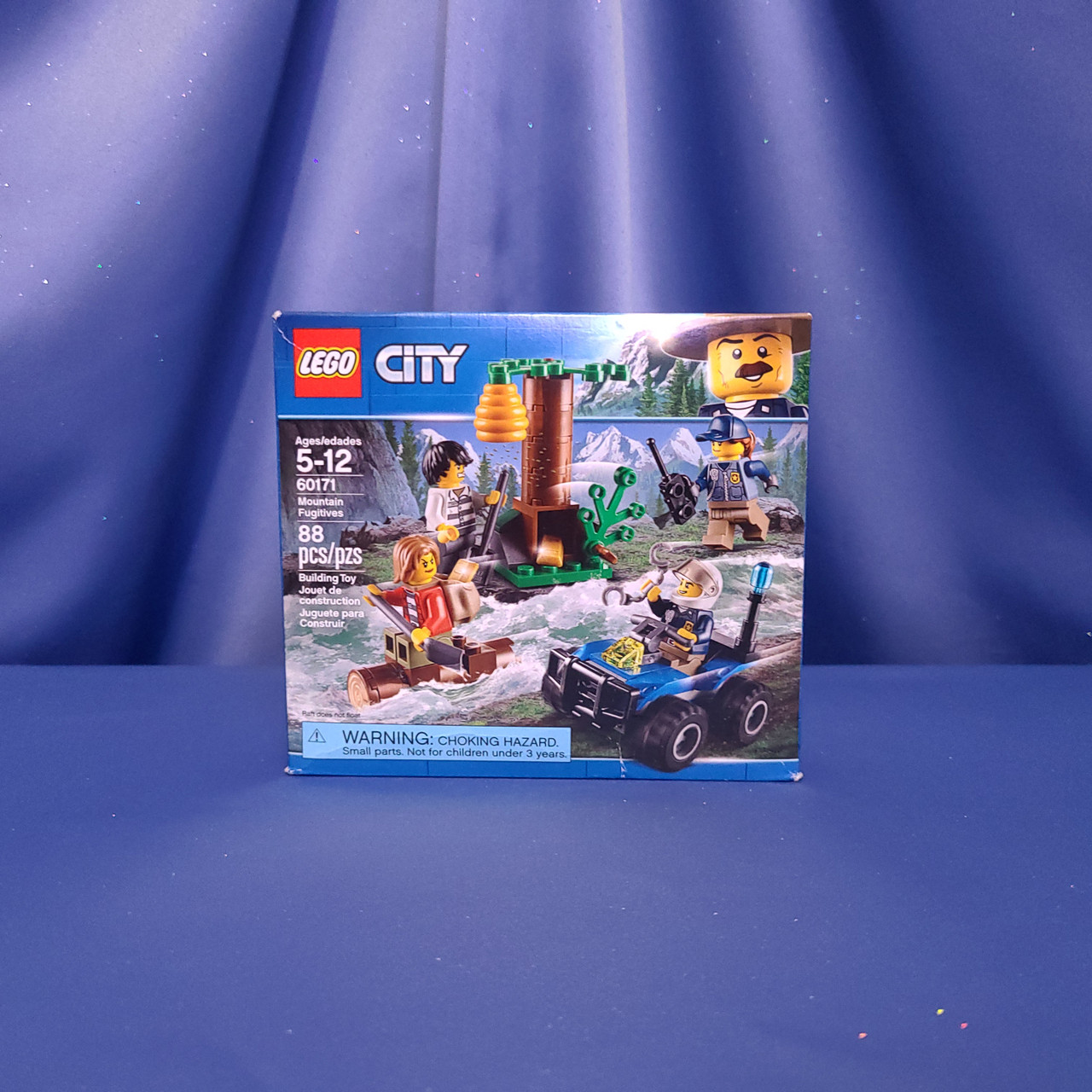 City Mountain Fugitives Building Kit by LEGO