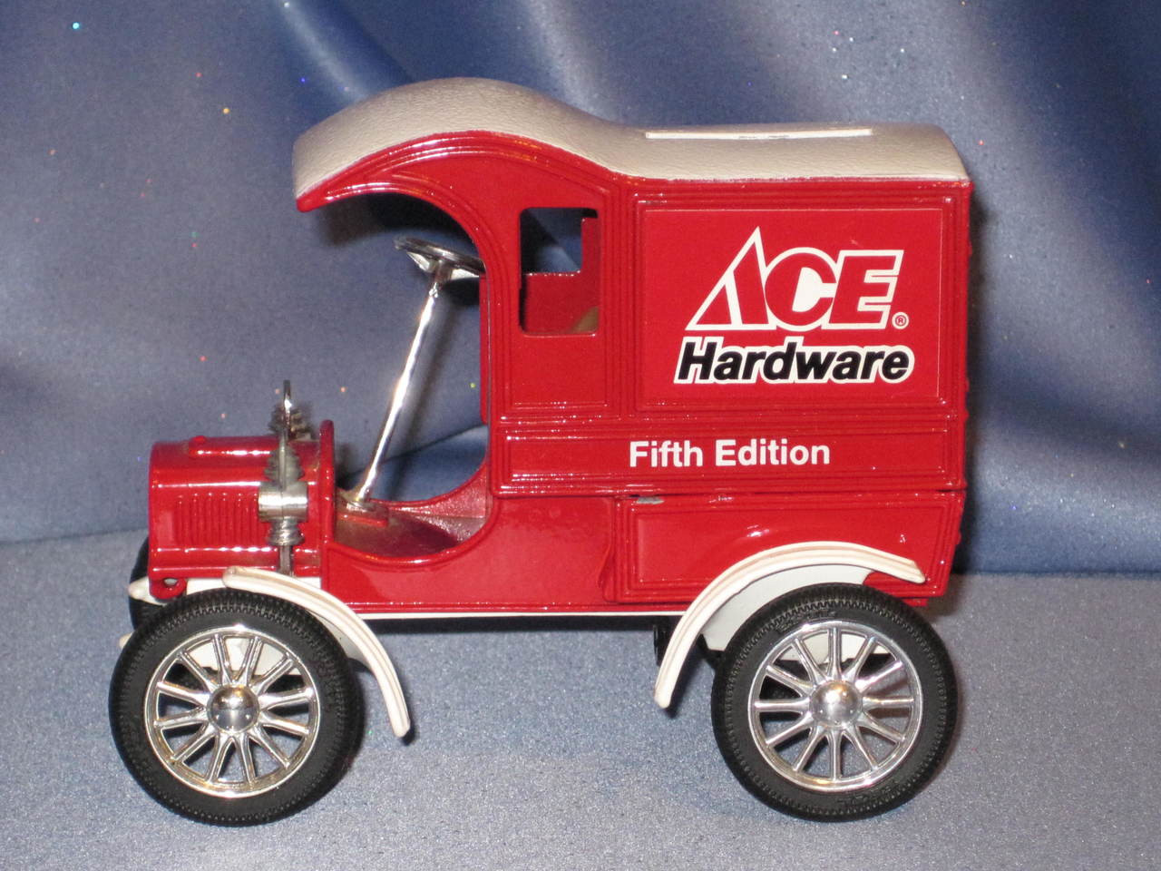 ertl 1905 delivery car bank