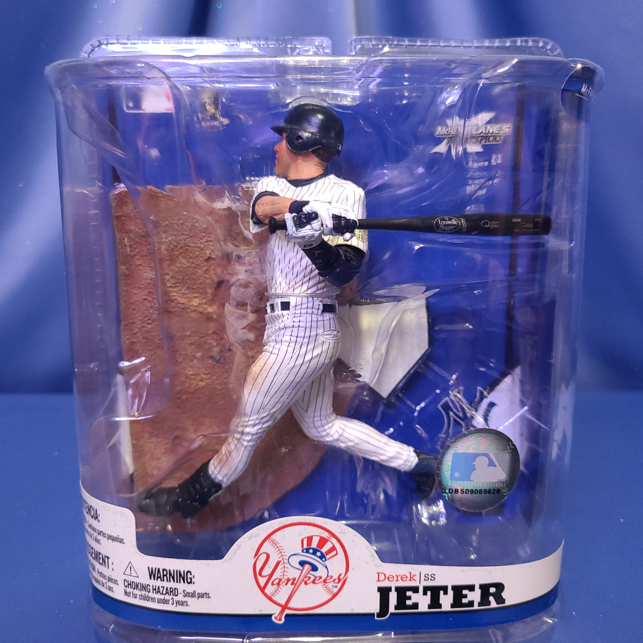New York Yankees Derek Jeter Figurine by McFarlane Toys. - Now and