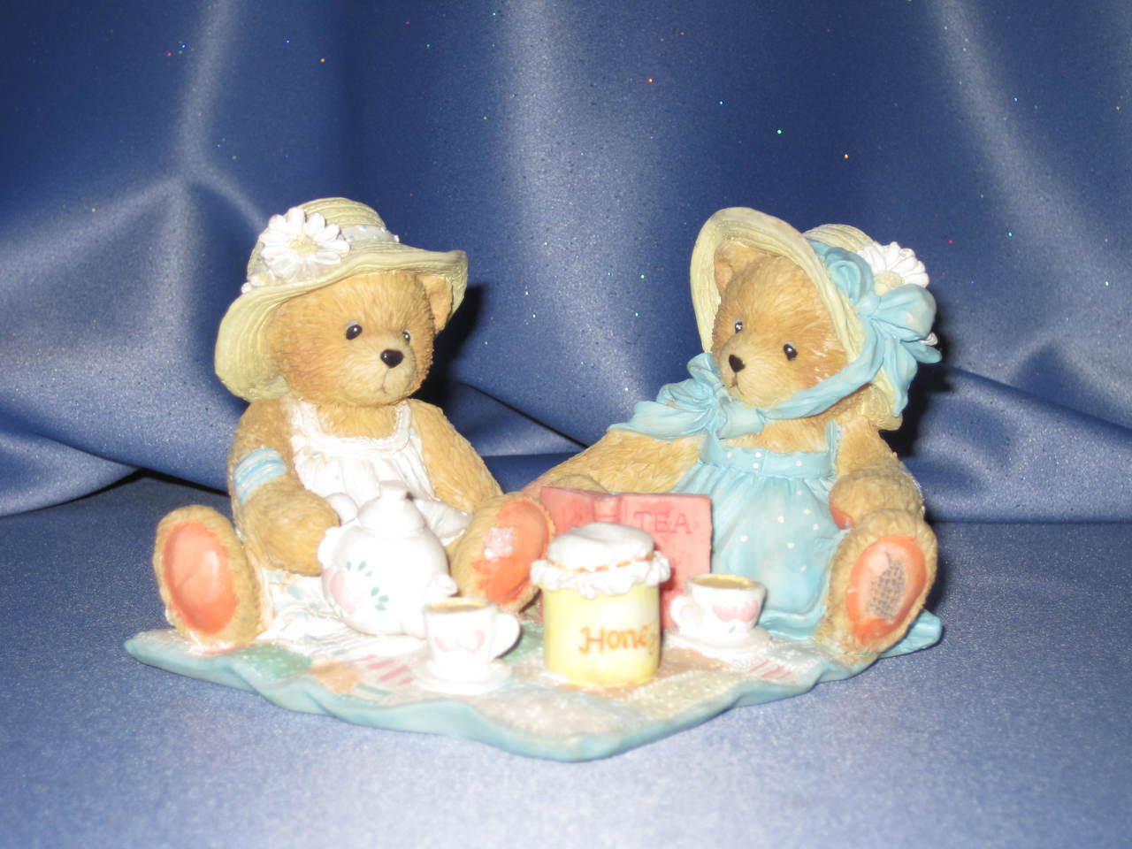 Cherished Teddies Freda and Tina 