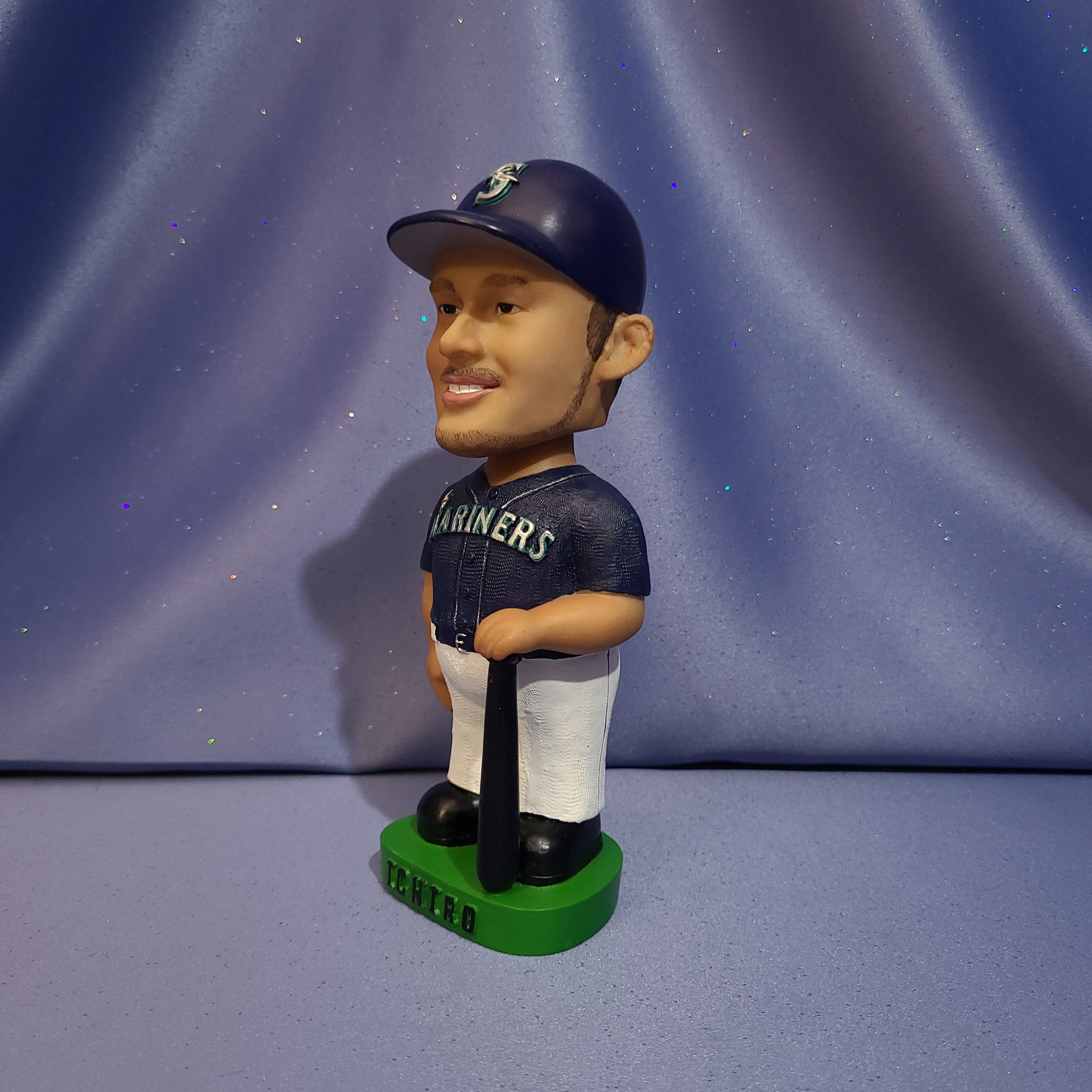 Ichiro Suzuki 51 Seattle Mariners Bobblehead by Bobble Dobbles. Now