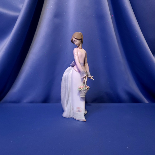 1994 Collector's Society "Basket of Love" Figurine by Lladró.