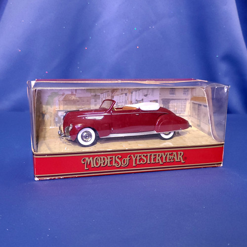 1938 Lincoln Zephyr Models of Yesteryear by Matchbox.