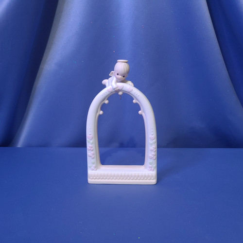 Precious Moments Ornament Holder with Angel Figurine by Enesco.