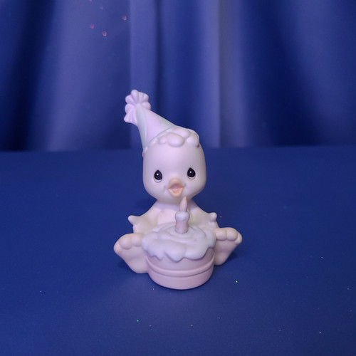 Precious Moments "Happy Birdie" by Enesco. Precious Moments "Happy Birdie" by Enesco.