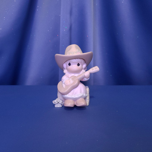 Precious Moments "Hallelujah Hoedown" by Enesco.(1996)