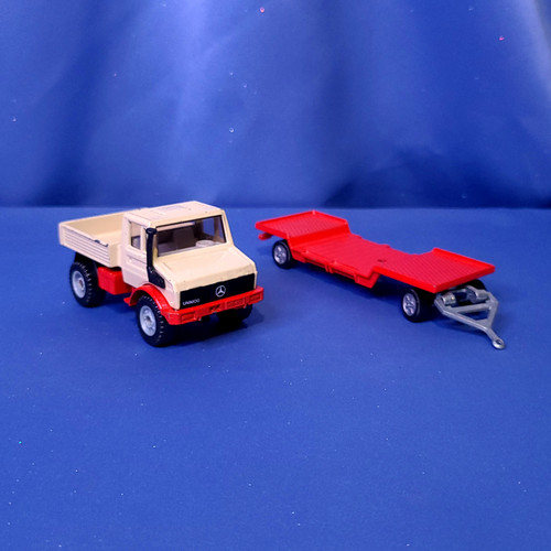 Mercedes Benz Unimog Truck with Trailer by Siku.