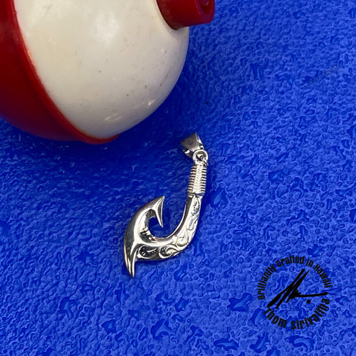 Sterling Silver Hawaiian Fish Hook with Two Sided Engraved Maile Leaf —  Leilanis Attic