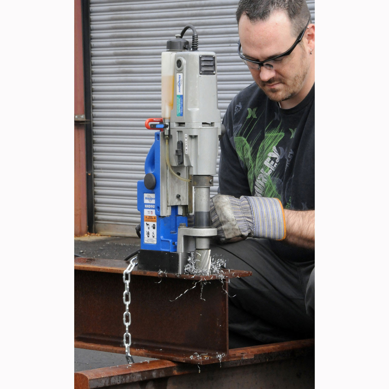 Hougen 0905102 HMD905 115V 2-Speed Mag Drill with Coolant Bottle