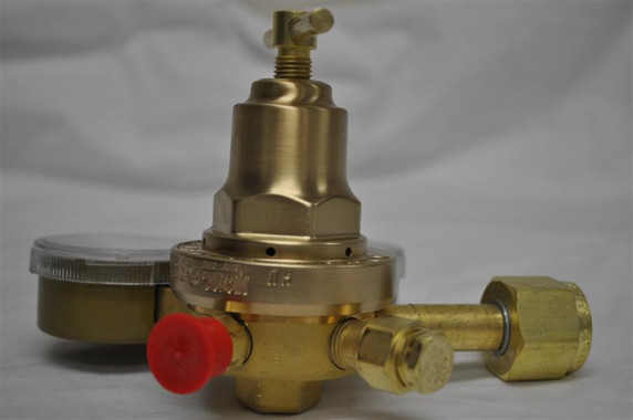 Victor 0781-0027 SR 250C-540 Oxygen Medium Duty Single Stage Regulator