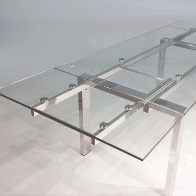 Axel Extension Dining Table