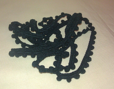 Noir Pom Pom (1yd) / D-083.
